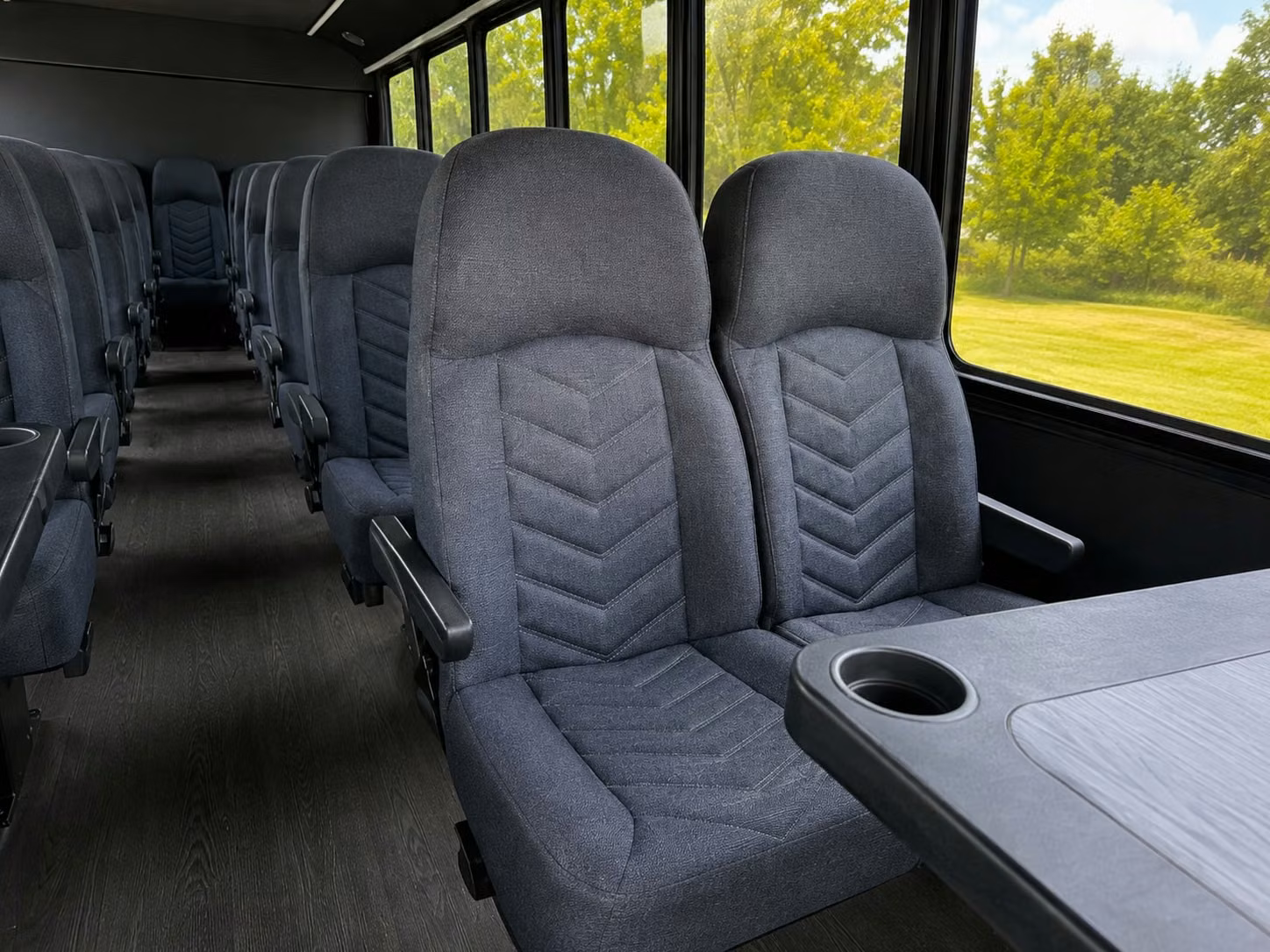 charterbusrentaldearbornmi com can help you book dearborn prom limo buses and minibuses for smaller groups