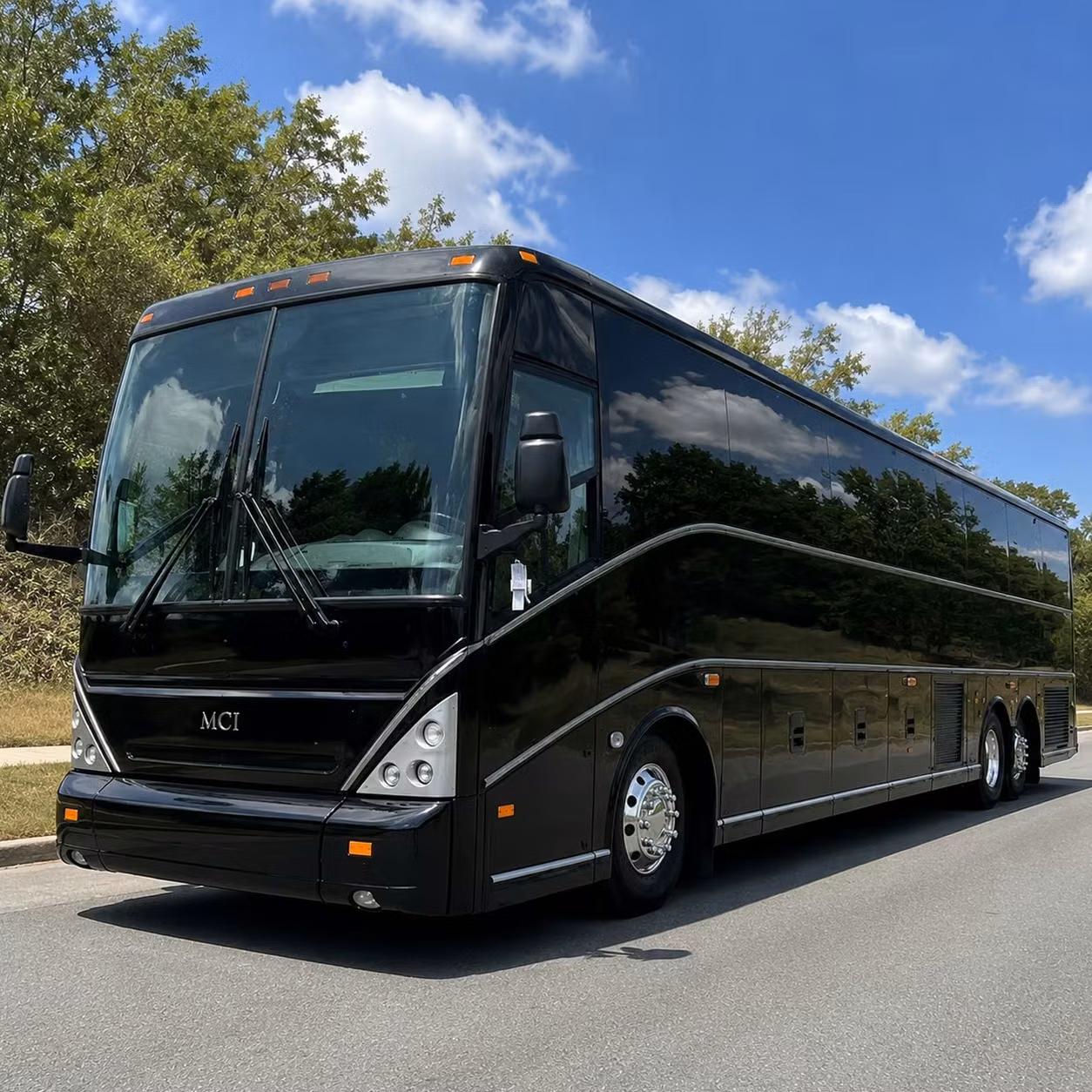 charterbusrentaldearbornmi com puts dearborn corporate group transportation options right at your fingertips