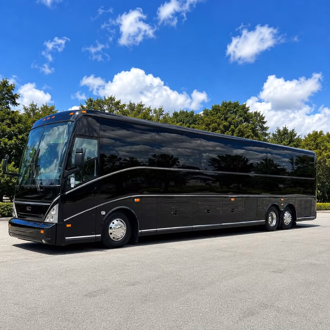 dearborn wedding shuttle bus rentals that keep your guests on schedule
