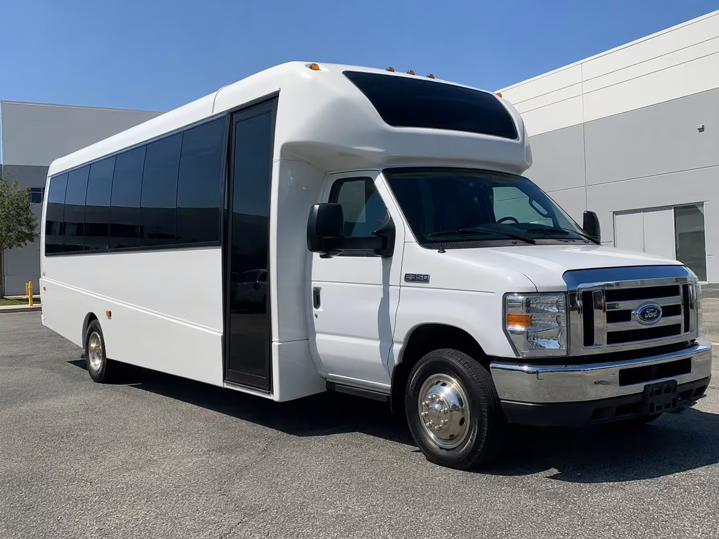 minibus rentals for dearborn groups heading to smaller venues and local shows