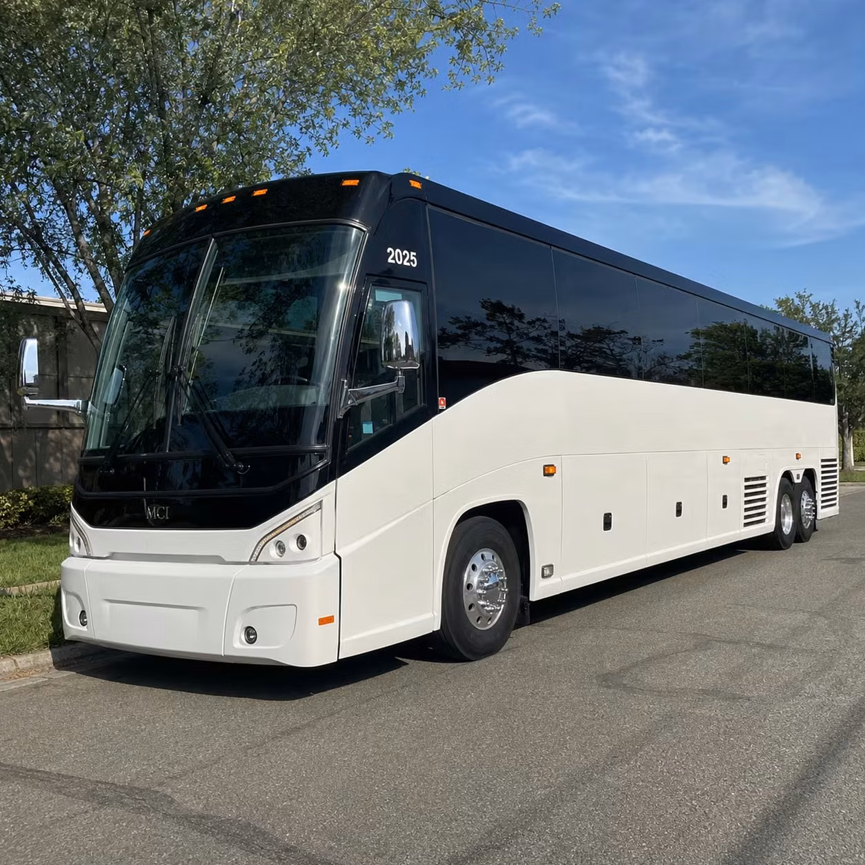 sports team and school group long distance bus rentals from dearborn
